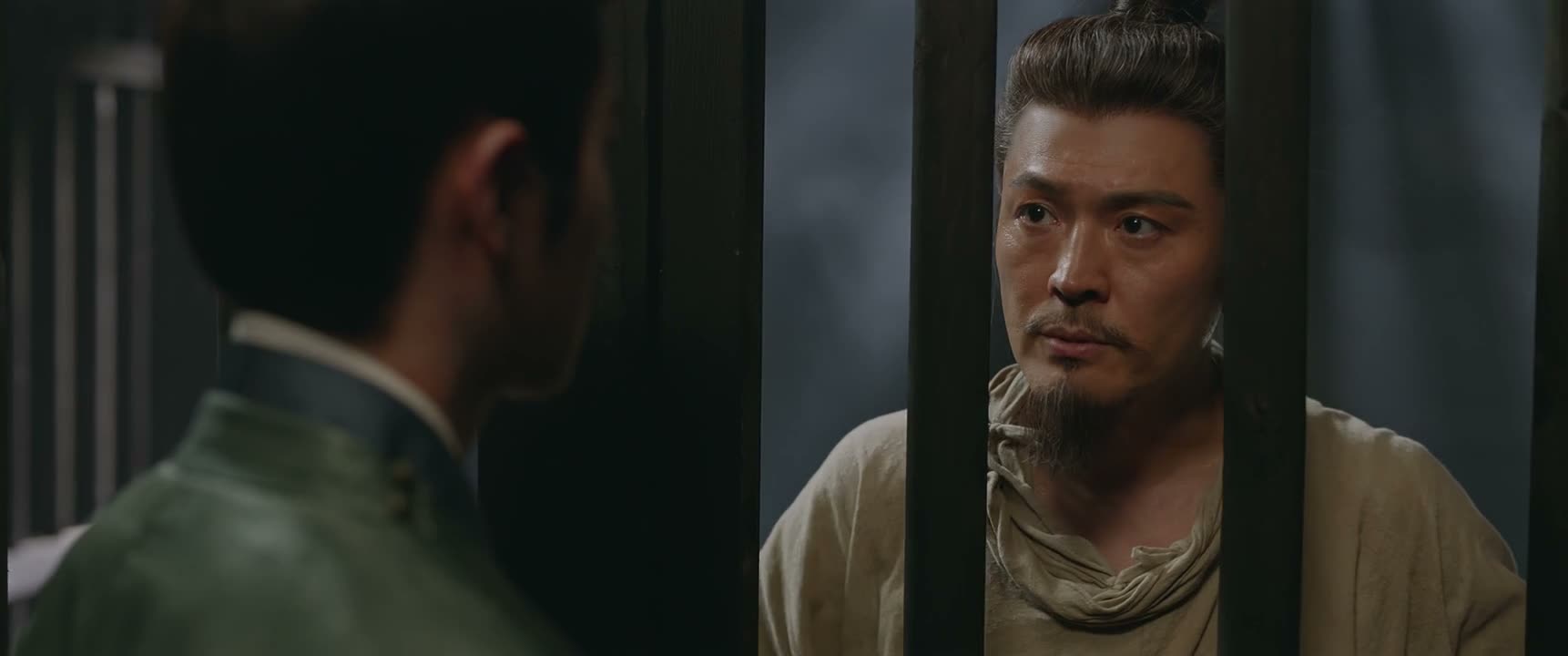 不过我要你在此立誓