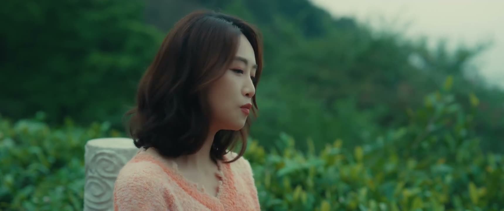 但我不止一次 在不同的夜店里见到他