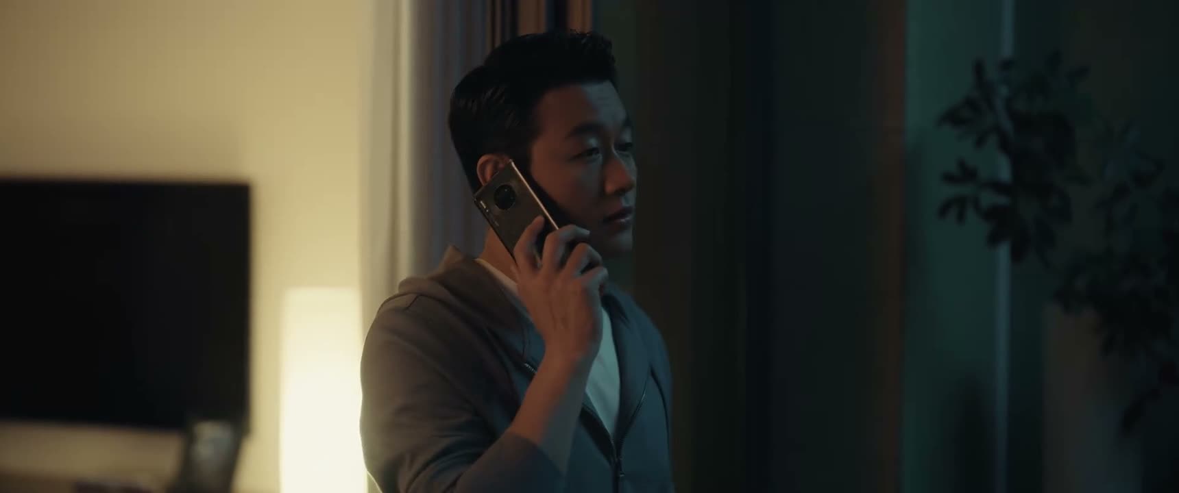 我找你的事别跟赵玫说啊