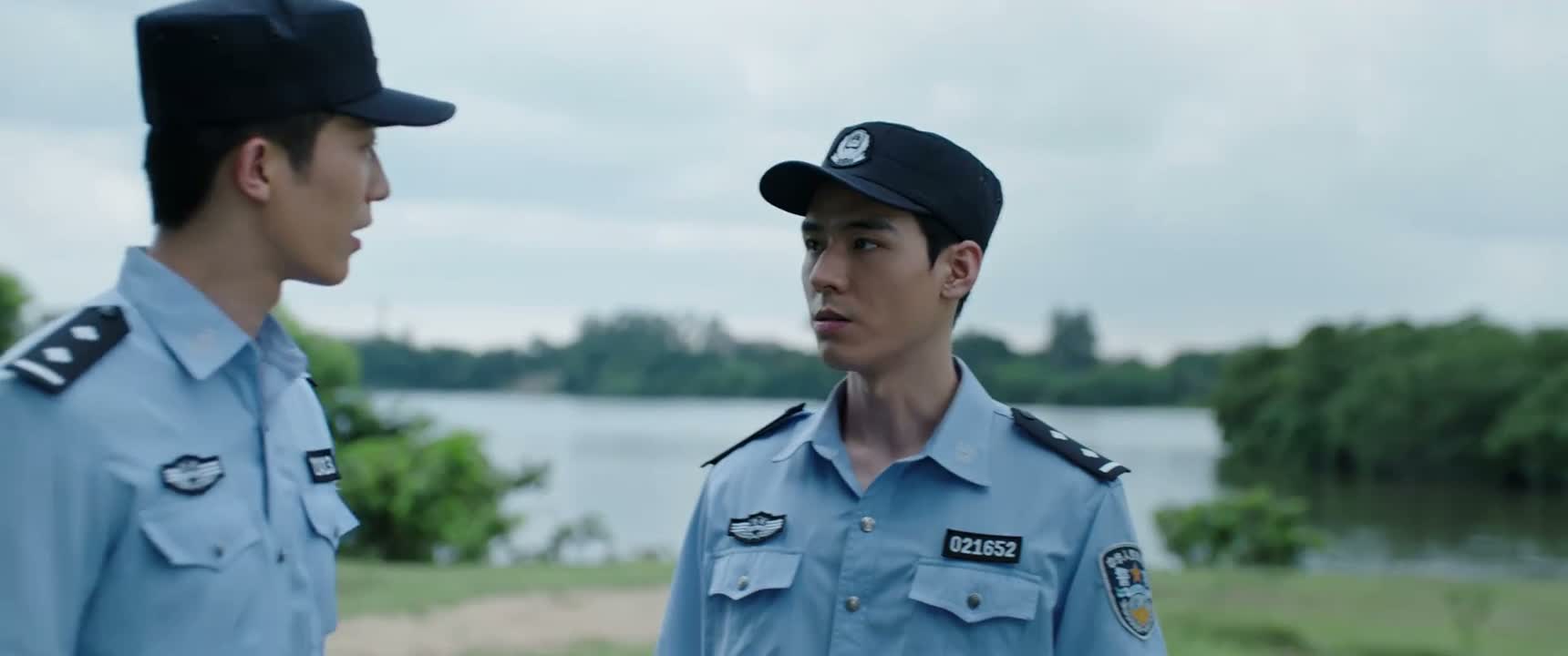 我让她离我远点 你也是