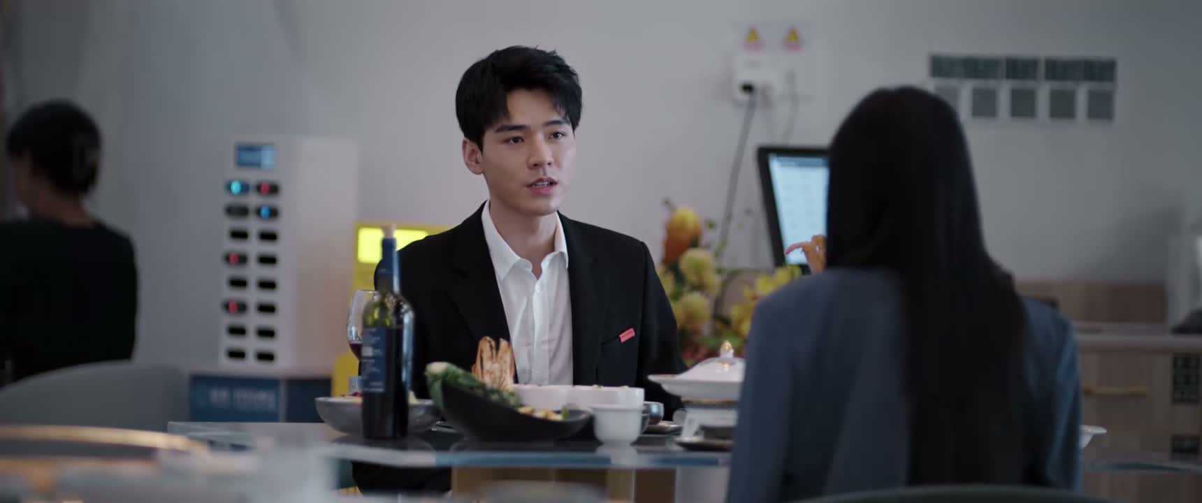怎么突然想起来约我吃饭