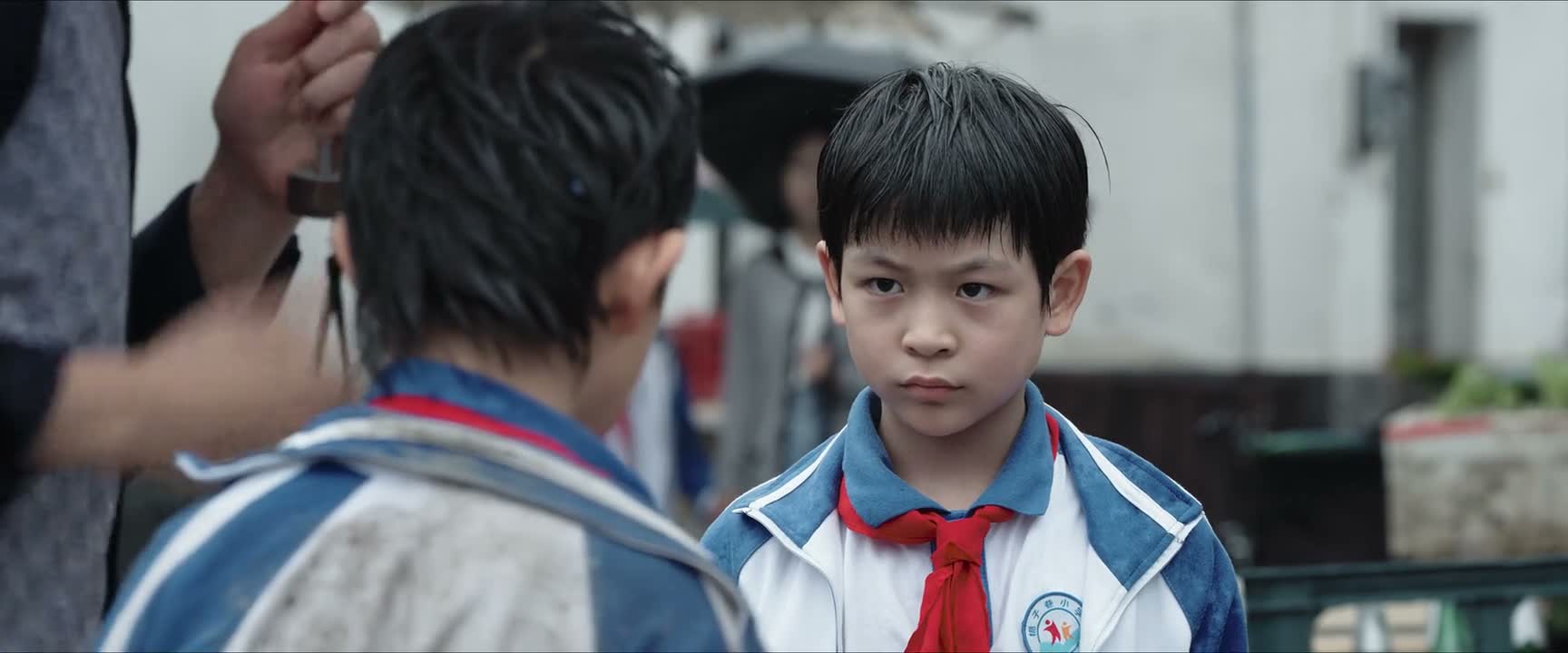 小小年纪不学好 学人打架啊你啊
