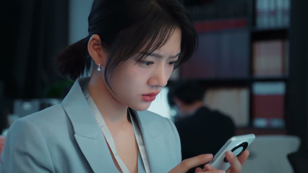 还在那苦哈哈地演打工人