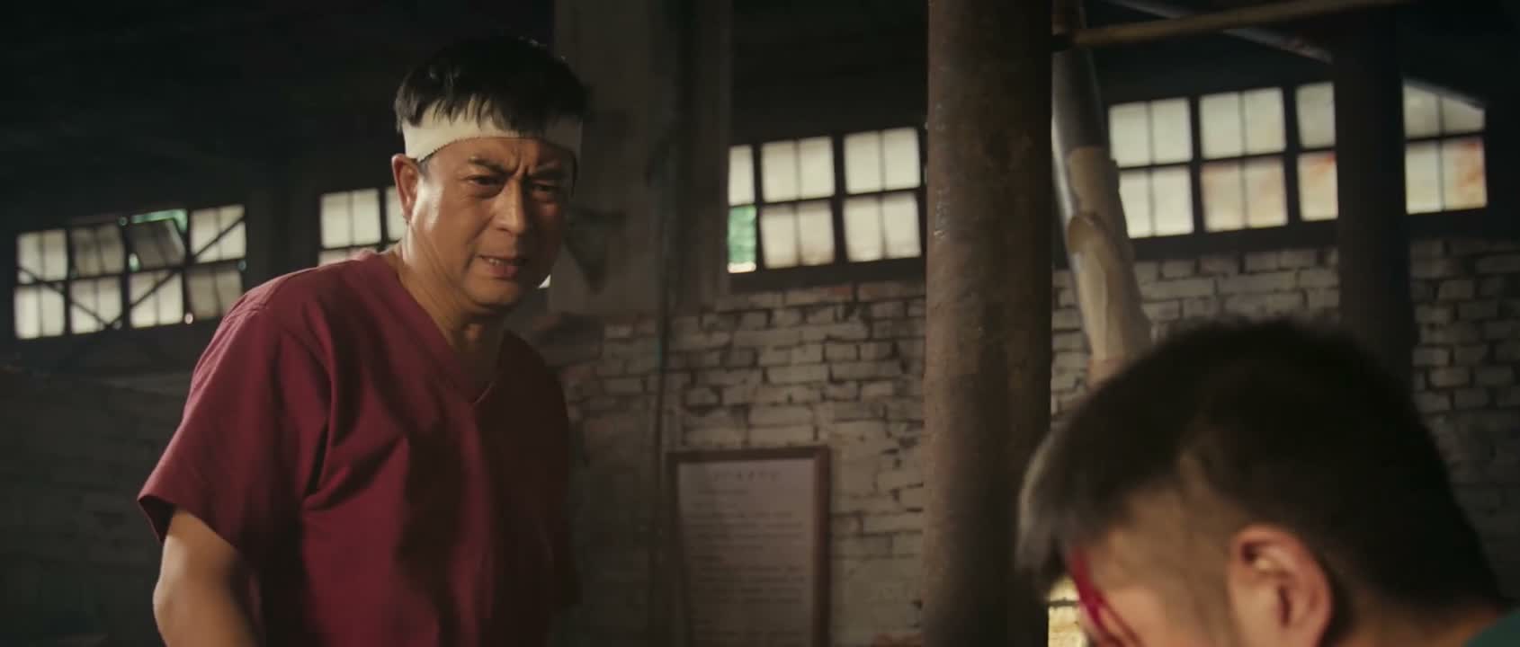你这打都是白挨的 我跟你说