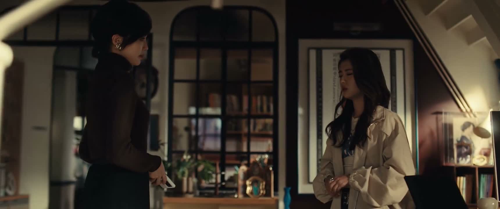 就是 有时候吧 我偶尔会跟他联系一下