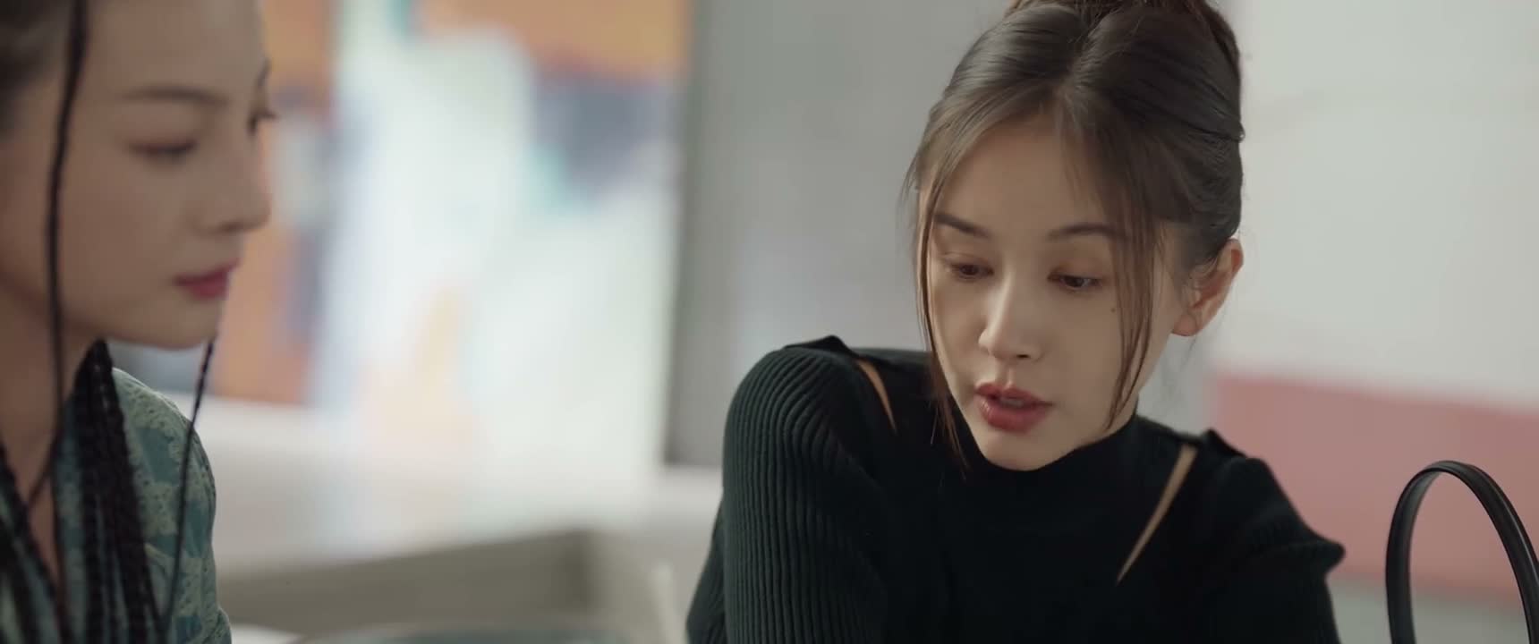 她故意发出来 来让你误会的
