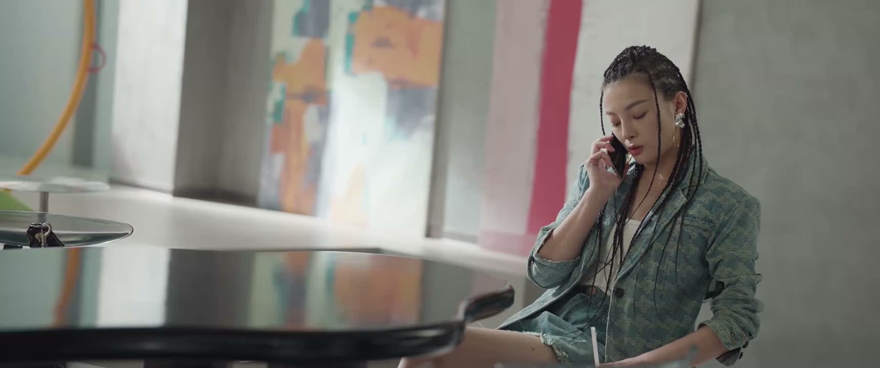 我晚上跟朋友去看个话剧啊