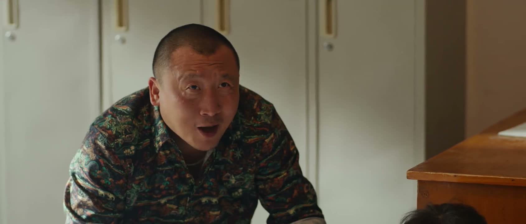 当面一套 背后一套