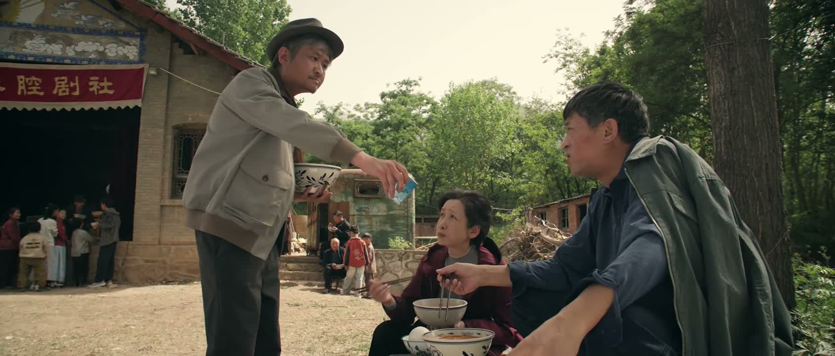 啥时候见我吃过烟嘛