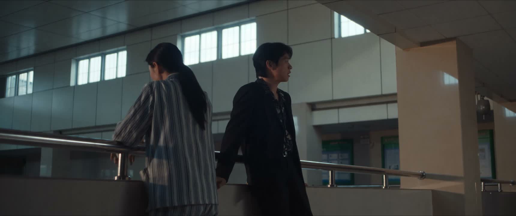因为三年前他进去了