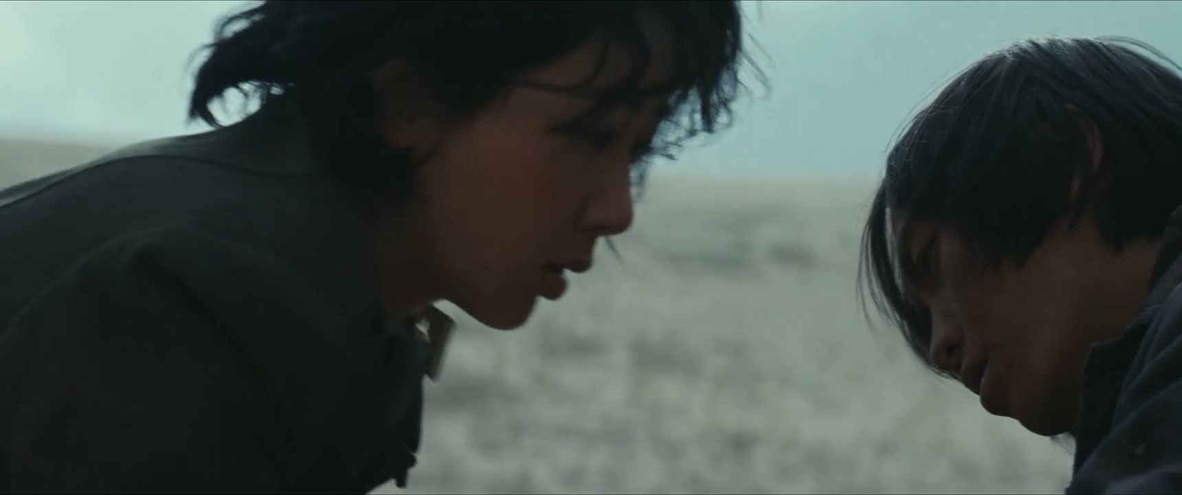 我抓住你 别动