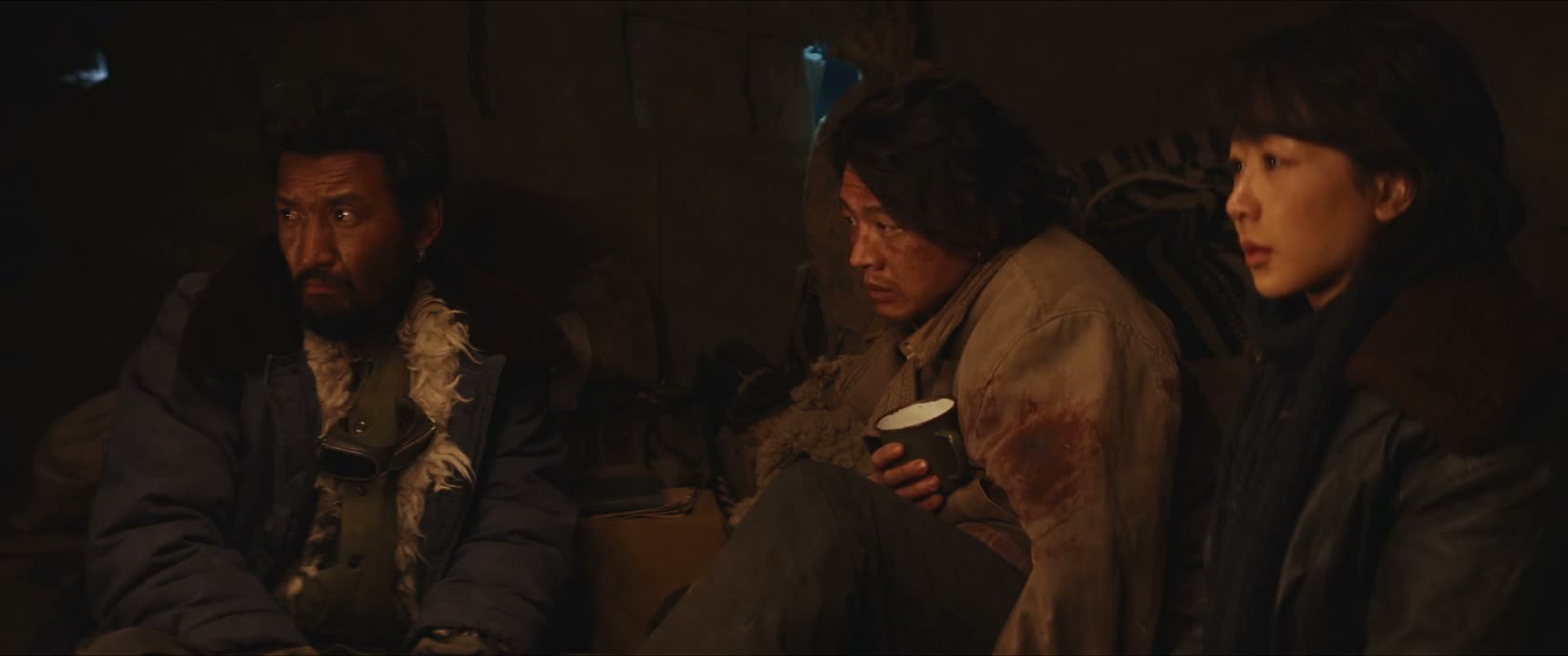 想办法把卡车开出去