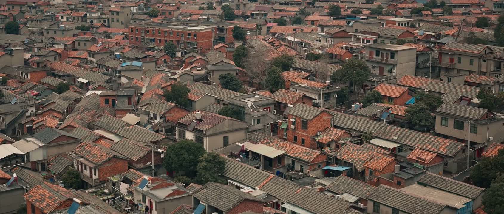 把自己关在房间里