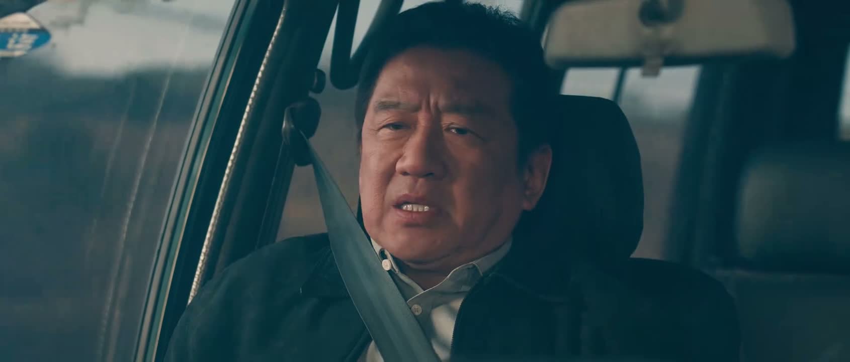 现在又有谁在她身边呢