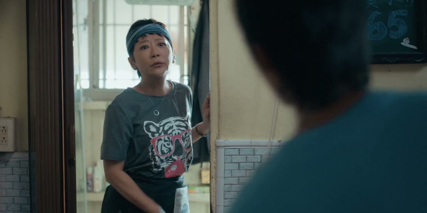 不是啊 昨天阿忠来吃冰