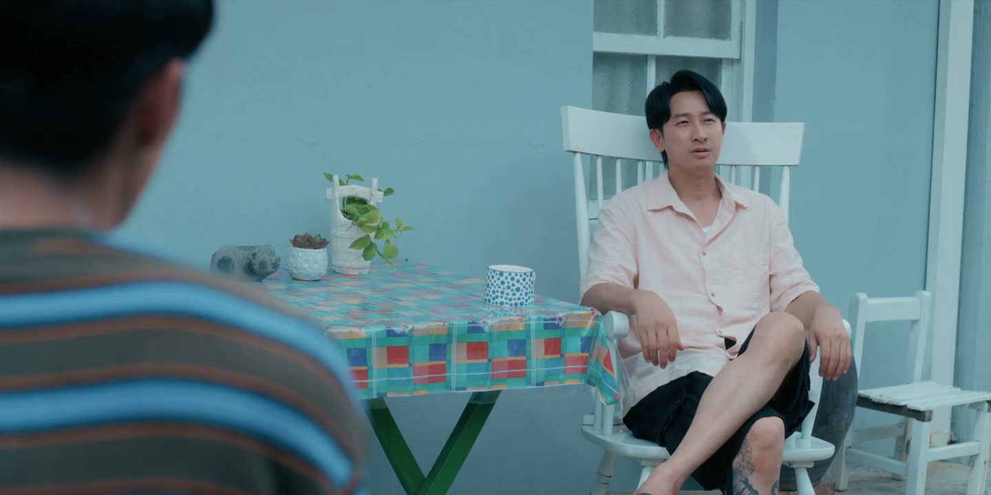 我就买了一张船票想赶回去看他