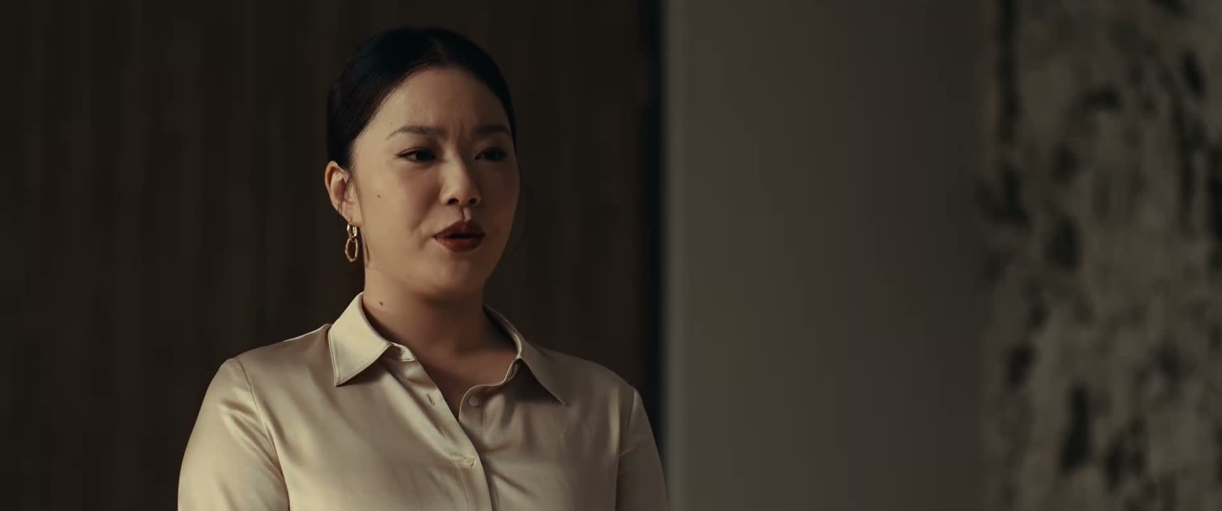 我远远看一眼他长什么样子 总可以吧