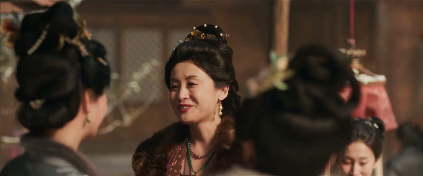 刘夫人 您过奖了