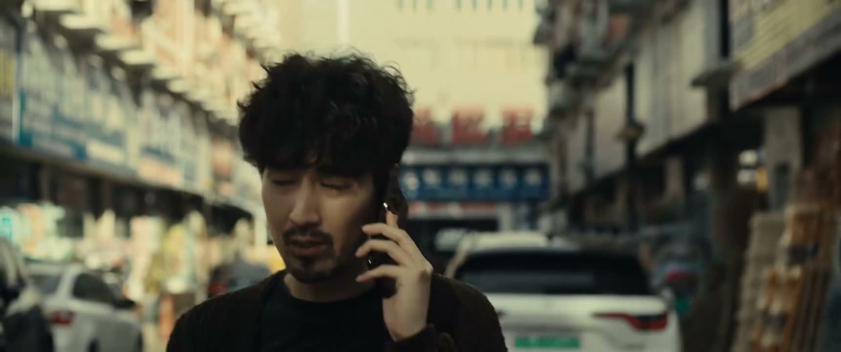 戴珊追着我问来问去就算了 你就别起哄了
