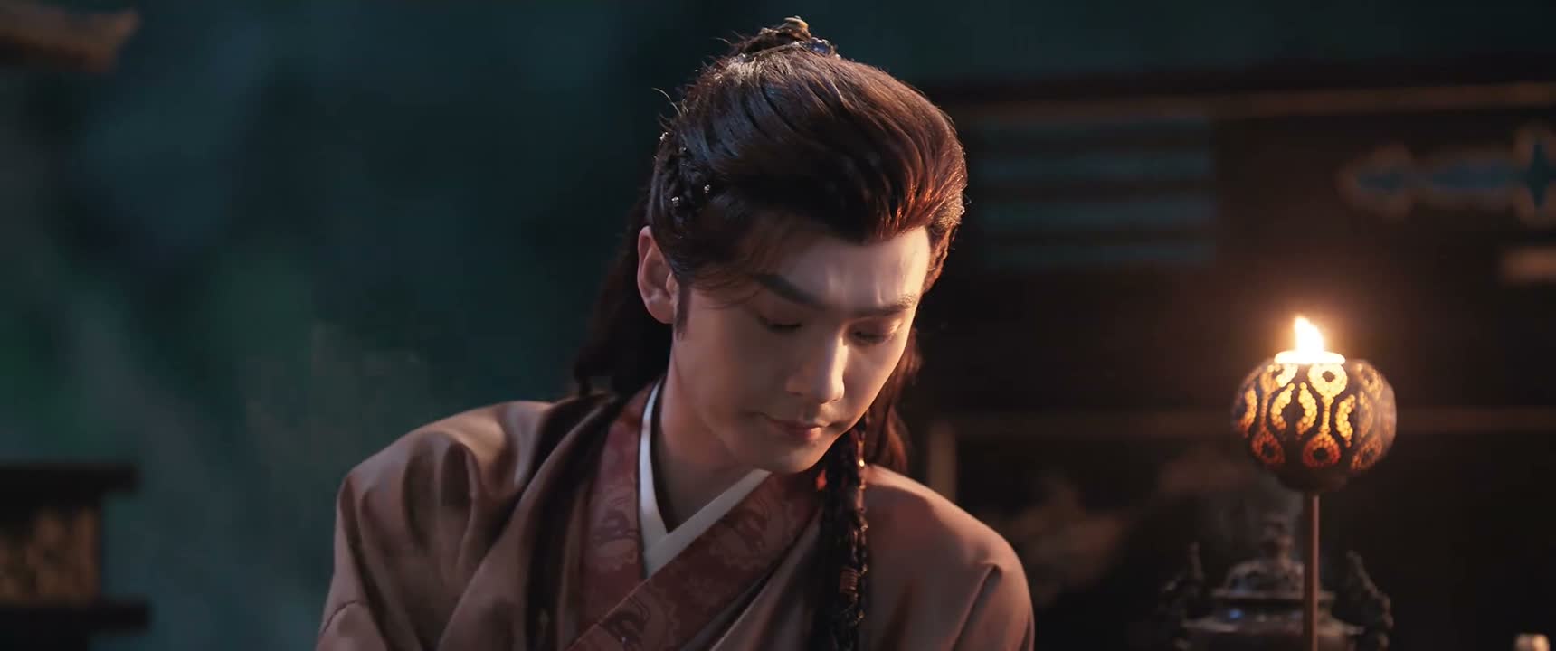 暗中观察萧瑾瑜身形