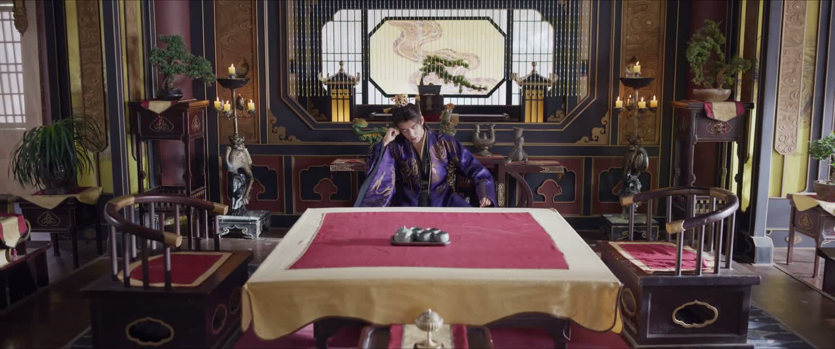 都什么时辰了 还不宣膳吗
