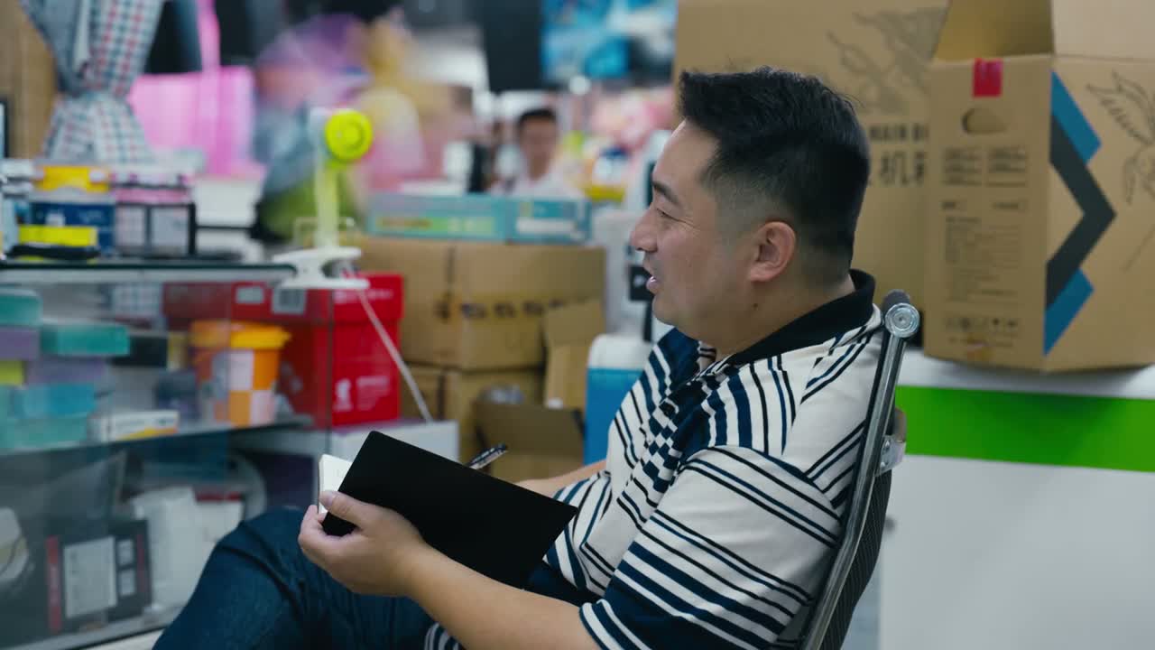 规定嘛 都是欺负老实人的