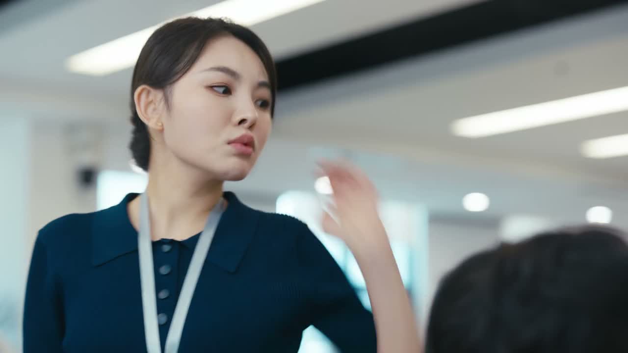 那你做完这个简报