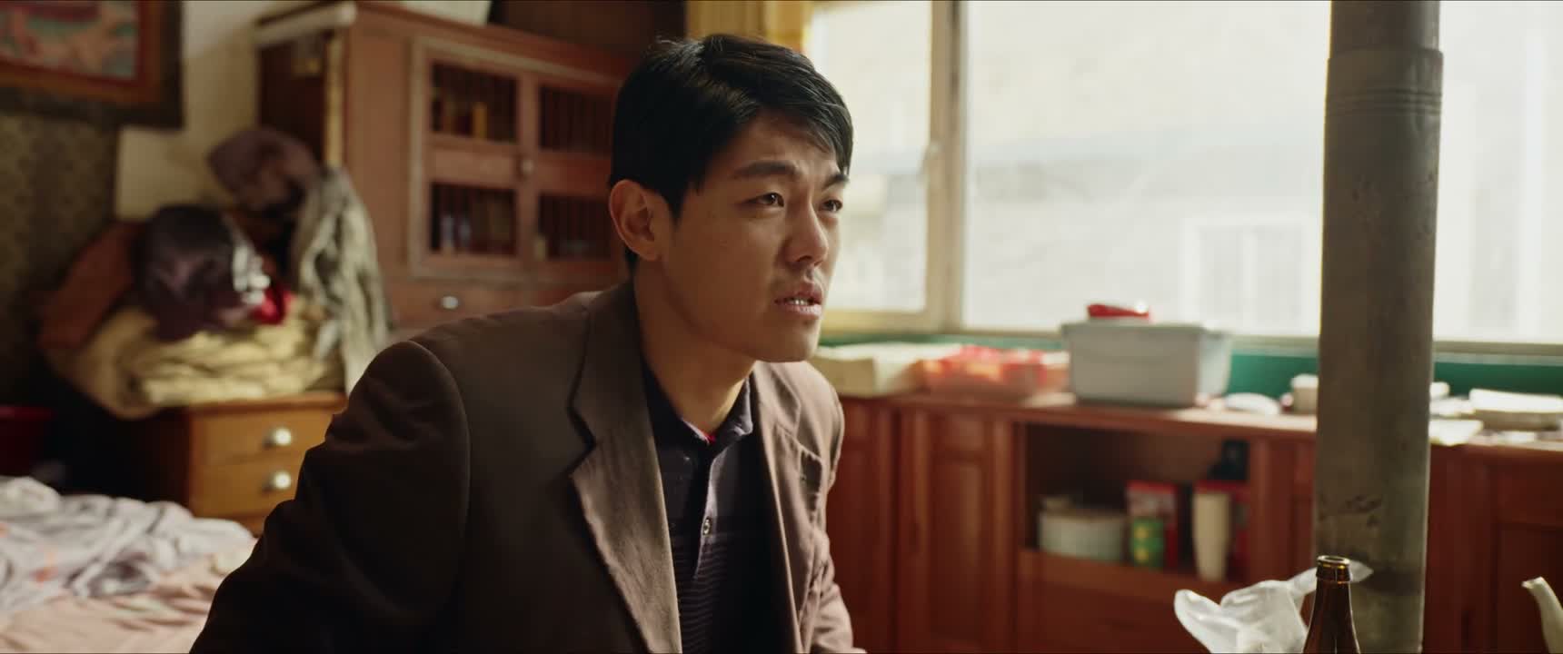 他 不让我瞎打听