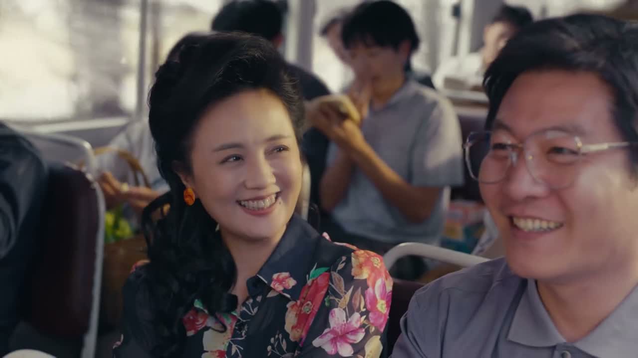 沈经理 一看您就是见过 大世面的城市人啊