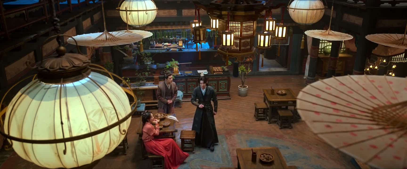 摸到了他们后方