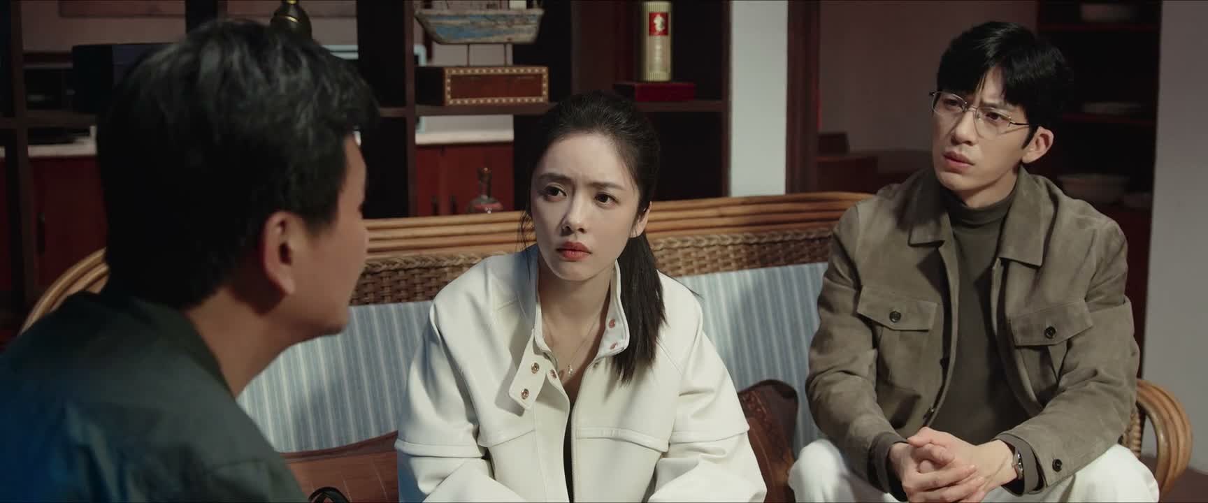 他们说 她自己偷偷走了