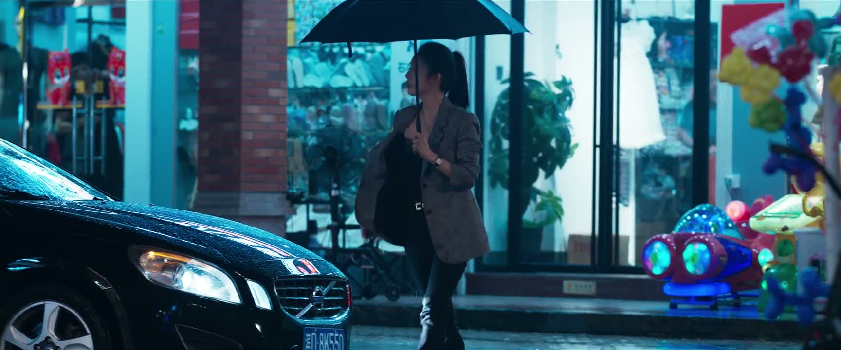 我负责左边 你负责右边 一会儿路口集合 好