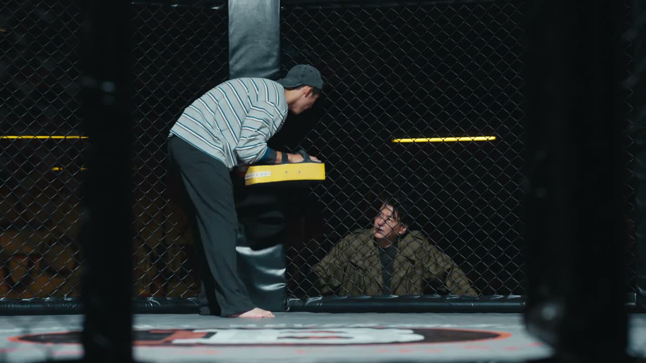 看你那架势 你以前练过