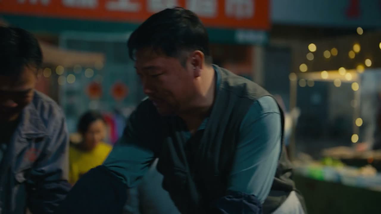 咋的了 明天的太阳还能猫着