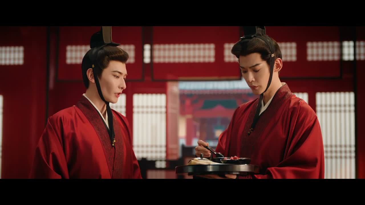 那便快些把药服了 莫要耽搁