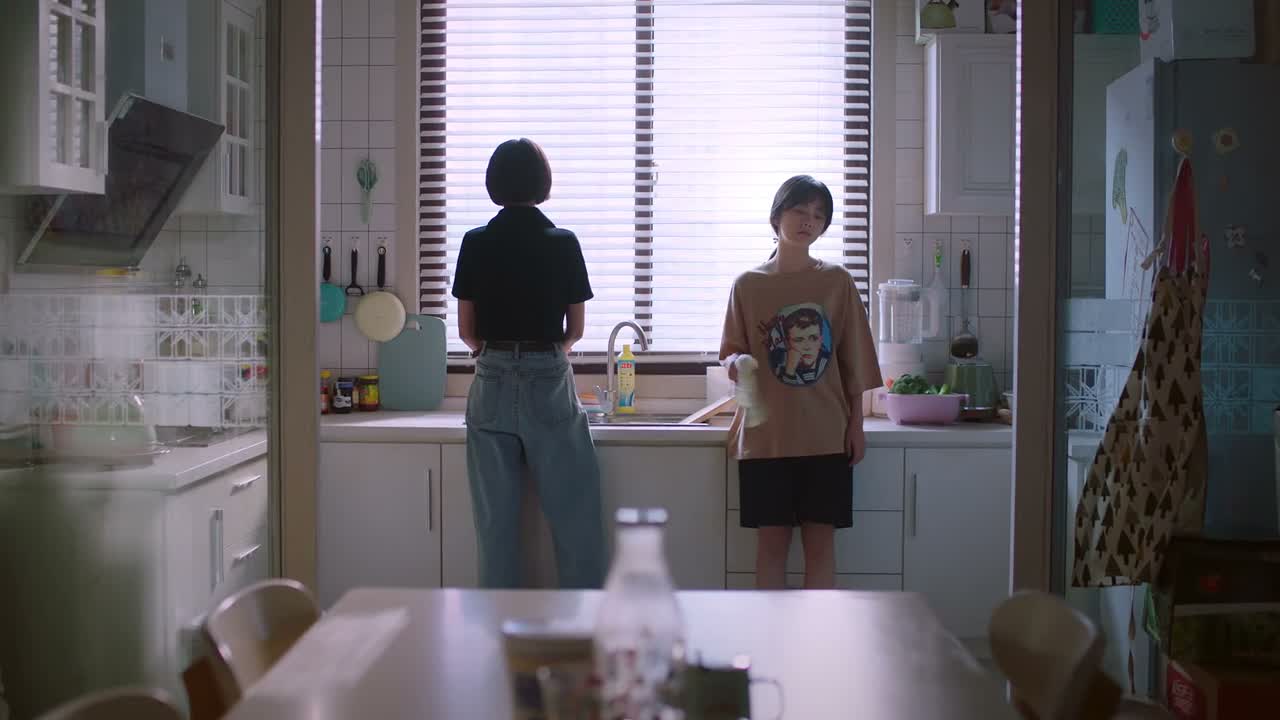 你早点跟他们俩说吧