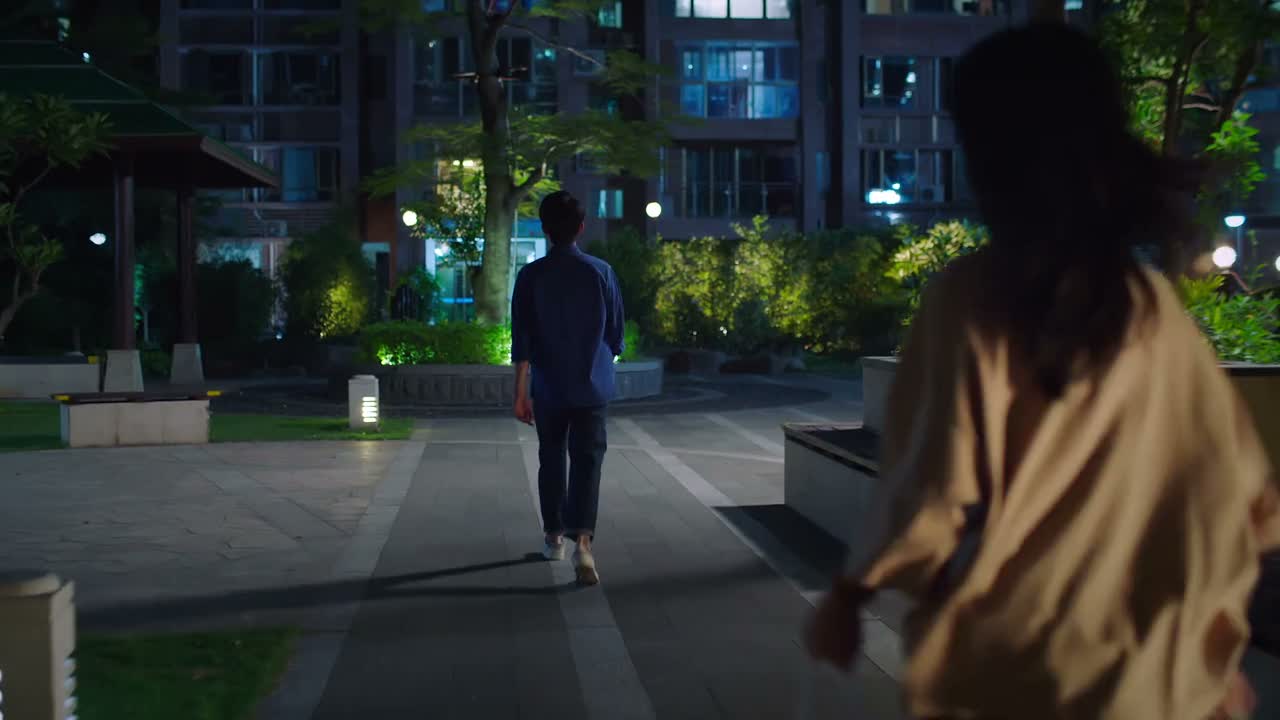 小哥 等等我