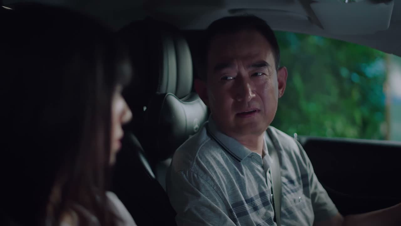 按照家乡的风俗习惯 得办一下