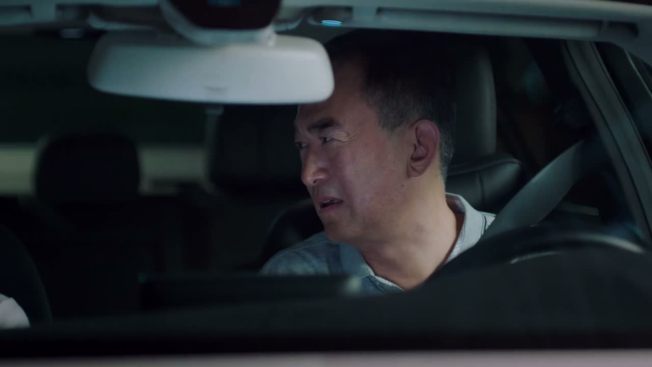 灿灿 那是你妈呀