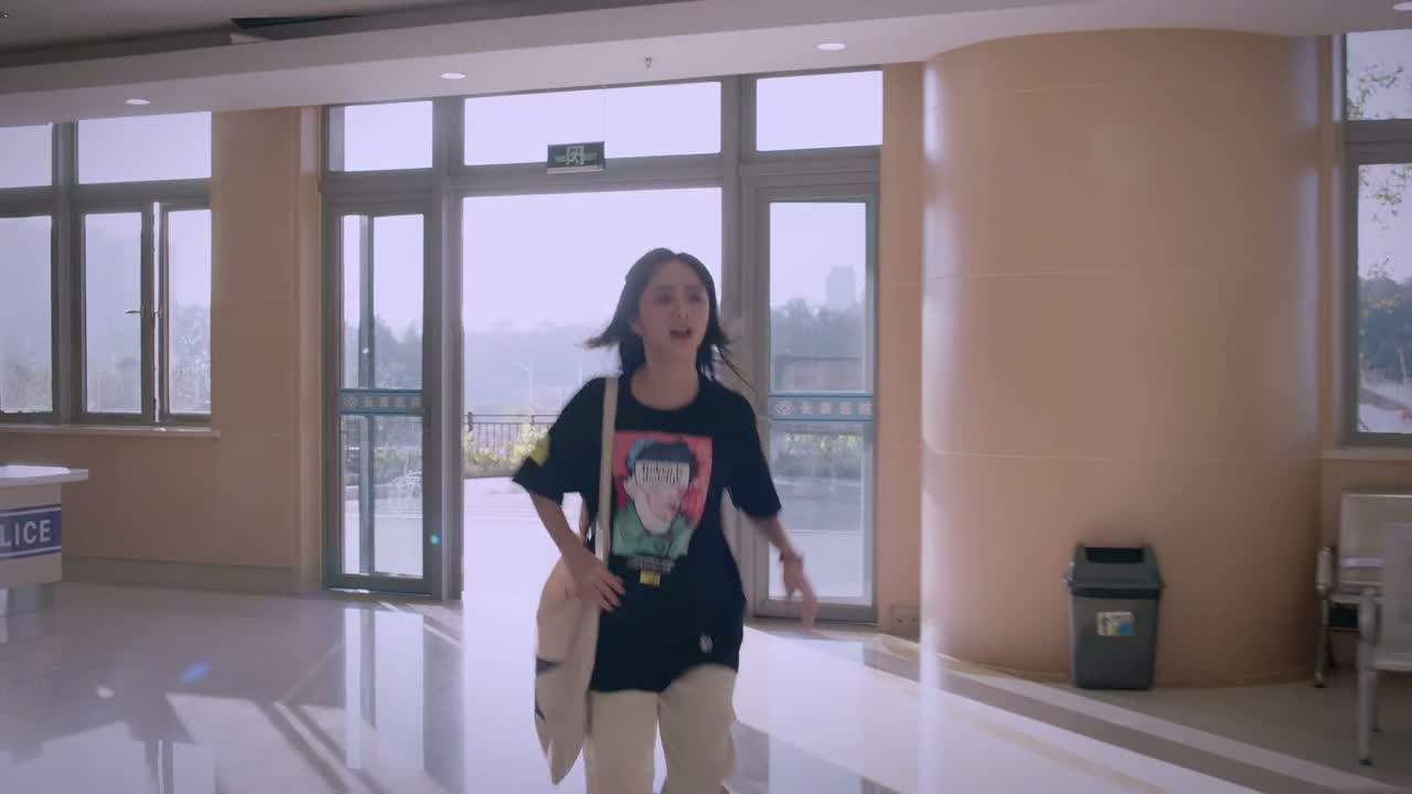 怎么样了 我小哥呢