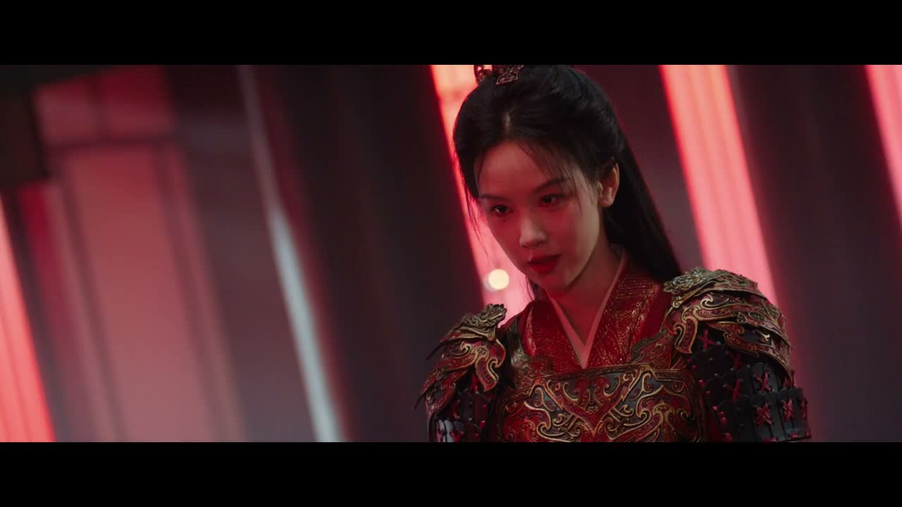 是谁亲手系上的?