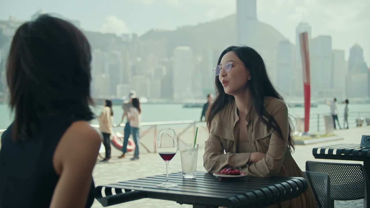 我的生活看似风平浪静