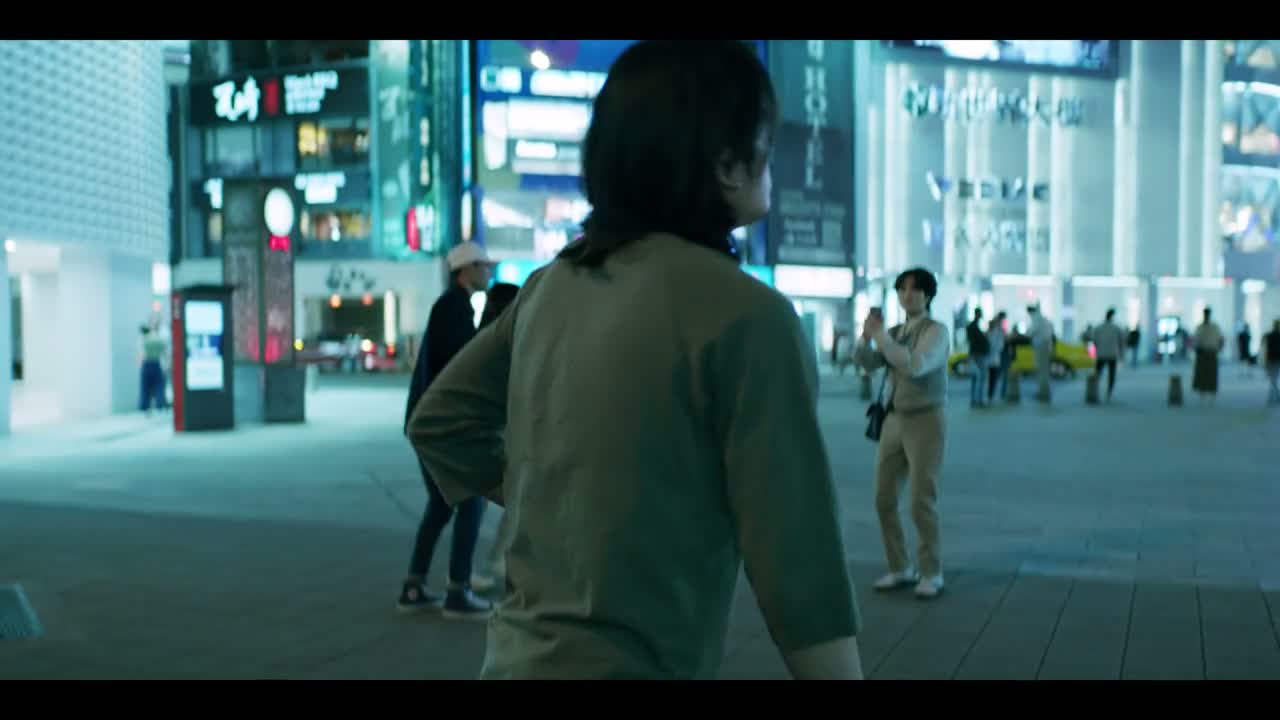 - 那个人怪怪的耶 - 再一张