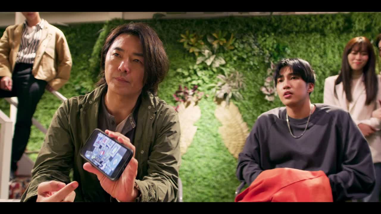 - 瓦仔新闻你看到了吗? - 麻烦你可以认真一点
