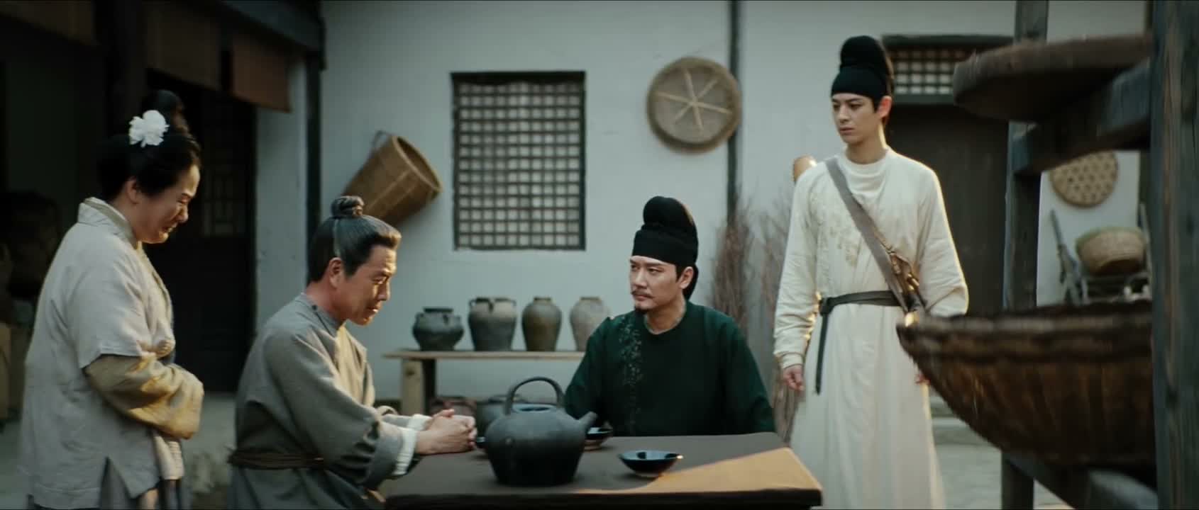 现在人心惶惶