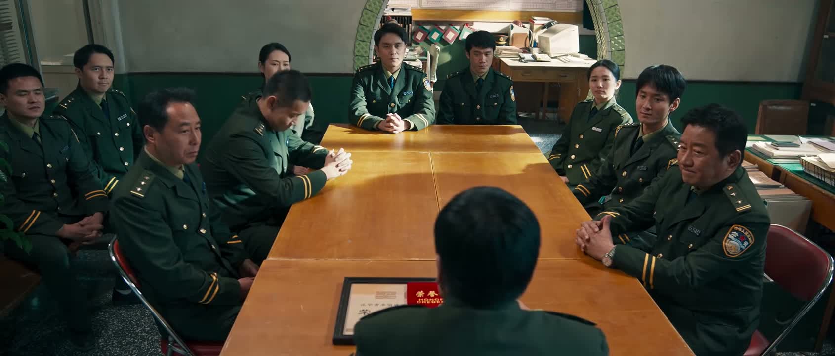 今天这个会就开到这