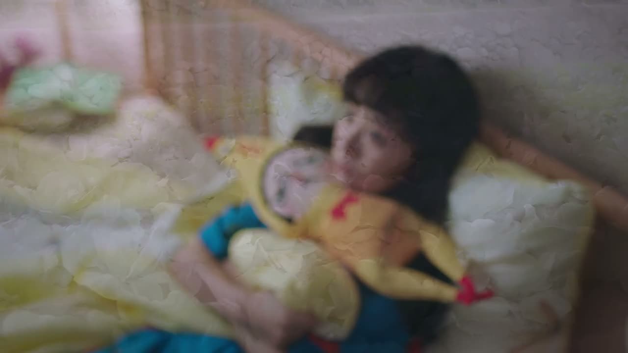 吃得满嘴都是