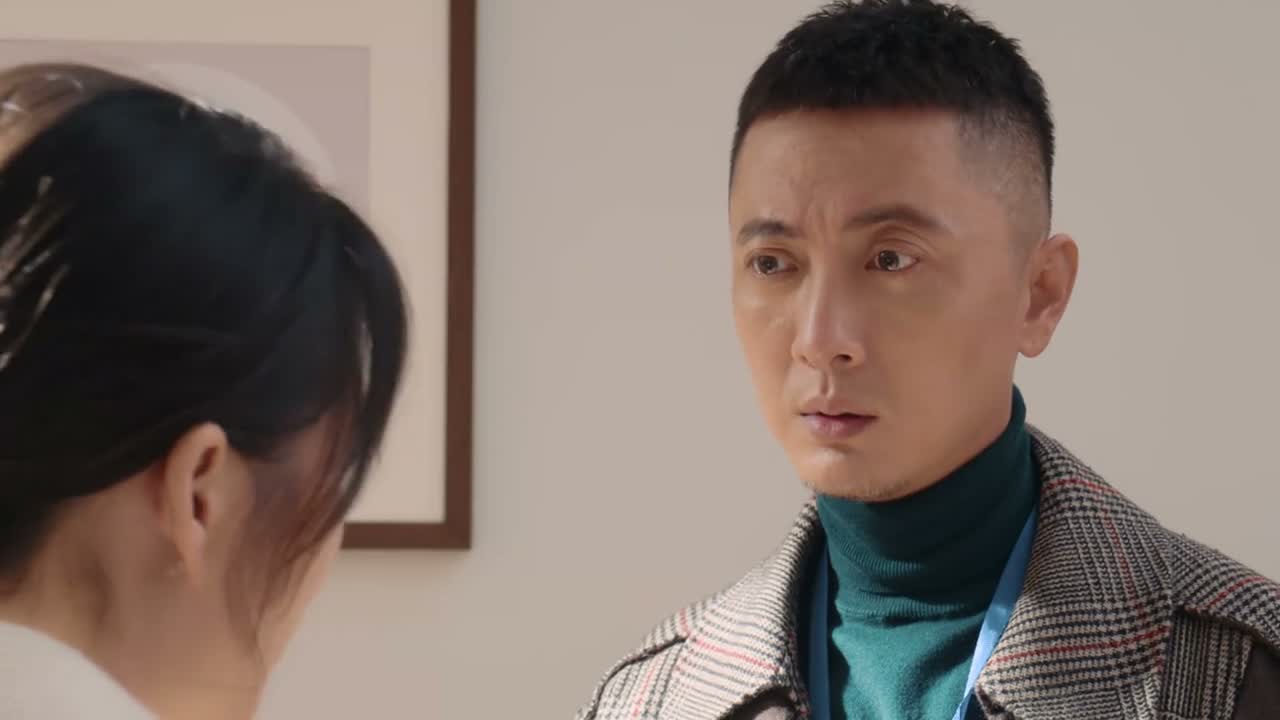 到时候在法庭上你跟她对视 保持微笑