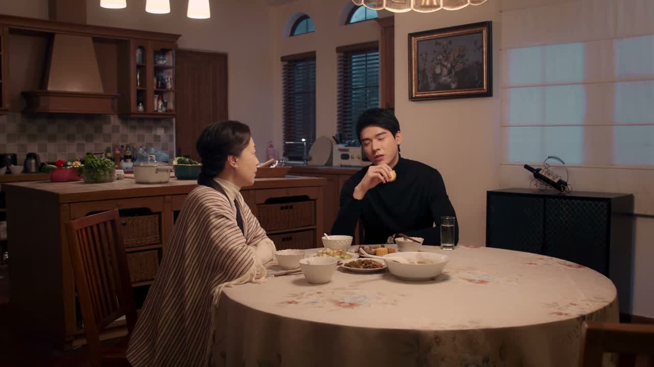 家事庭不像法庭 像居委会