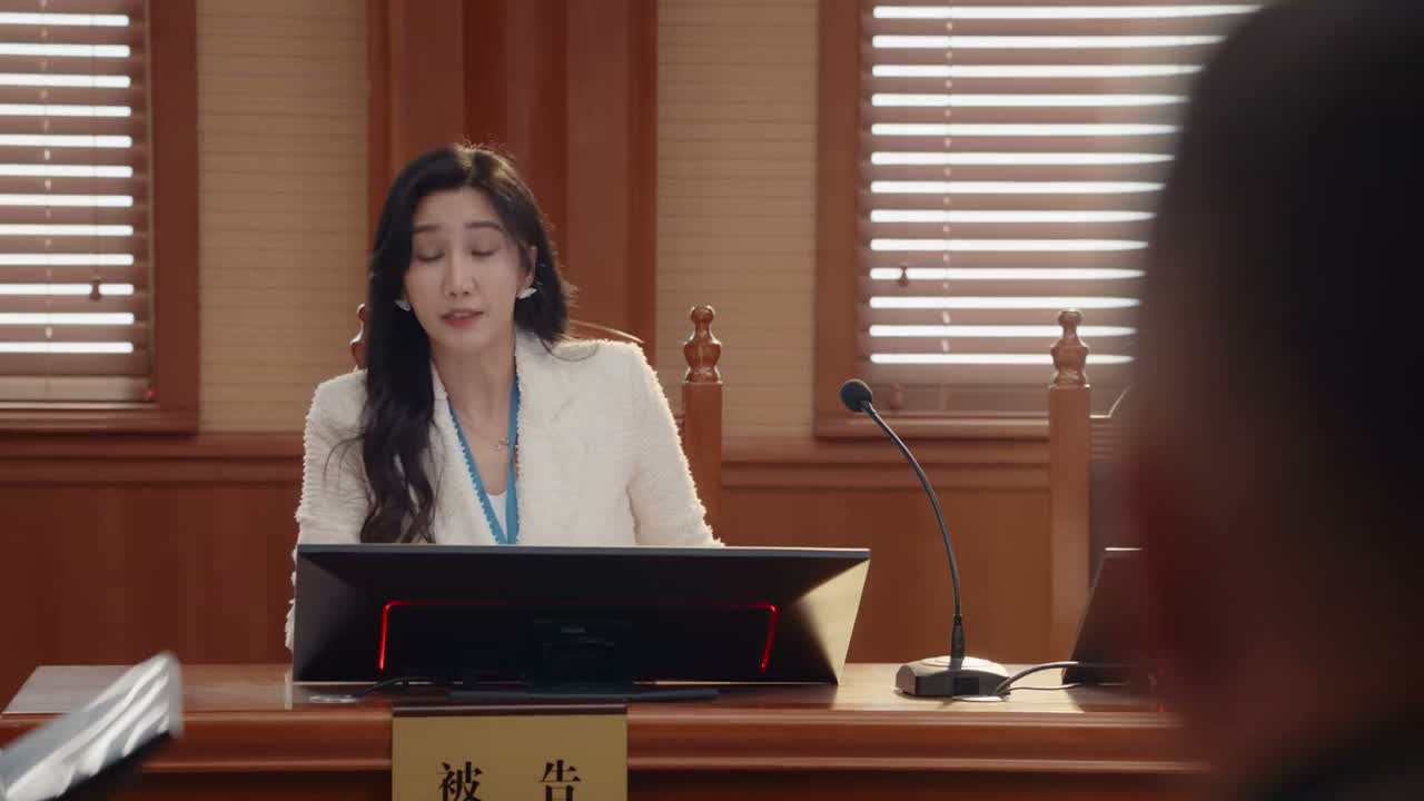 你别在这儿给我穿小鞋